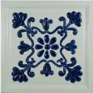 Decor ceramica pictat manual, alb-albastru - model 3